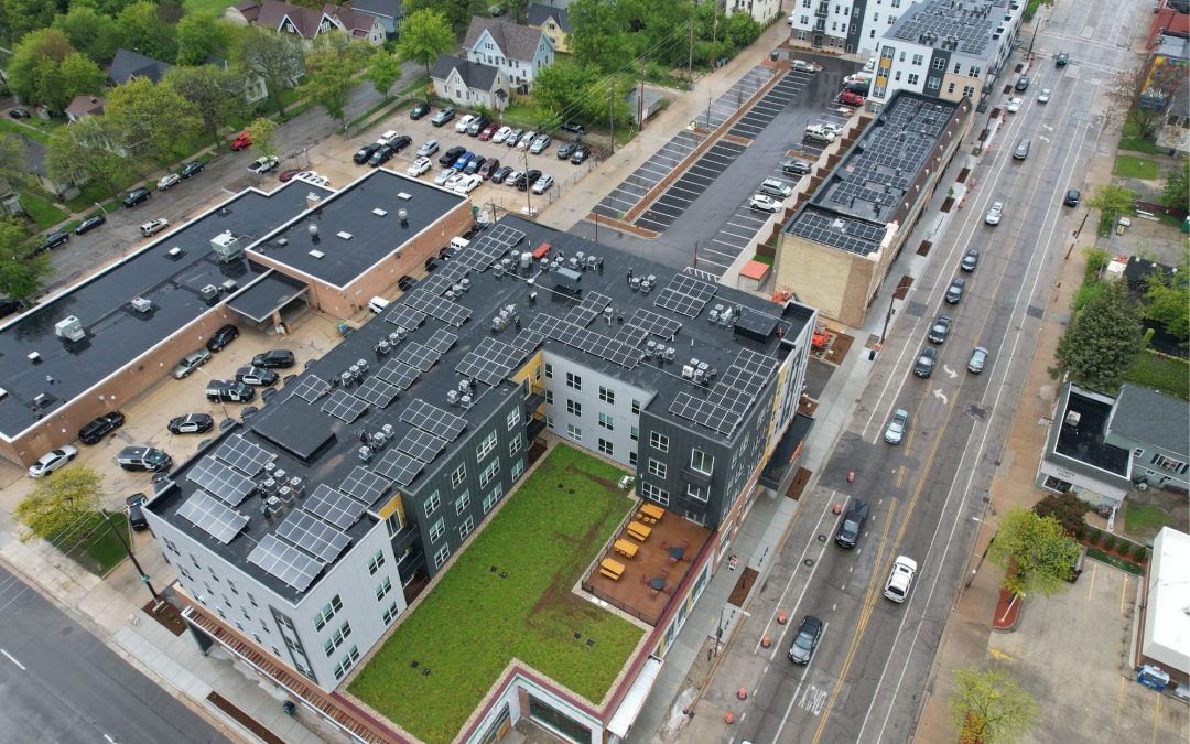 Arch Solar Installs 191-kW Array for New Milwaukee Affordable Housing and Library Complex: